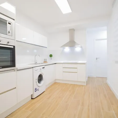 Las Palmas Smart Rooms-3